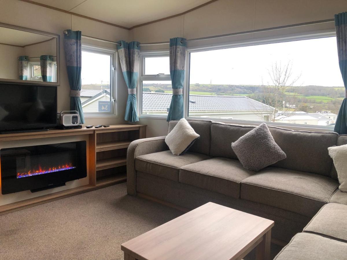 Classy Caravan With Ample Space Bembridge Dış mekan fotoğraf